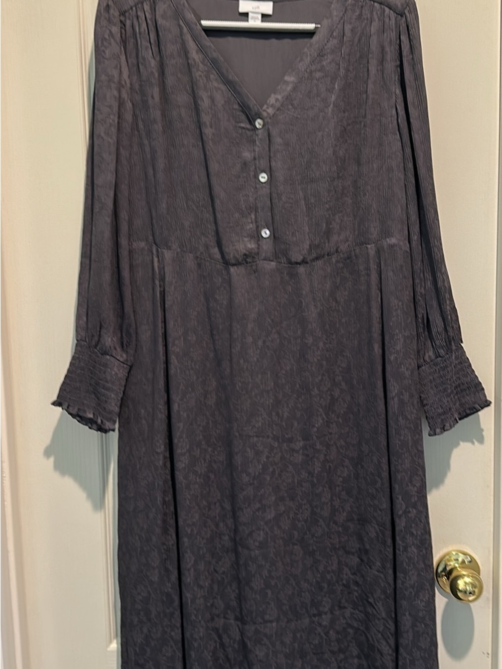 Sleeved J. Jill small V-Neck Midi Dress in Deep Charcoal